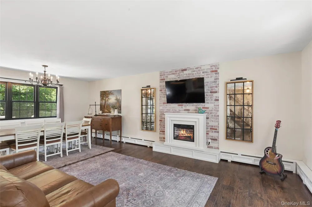 26 Avenue D Holbrook, NY 11741