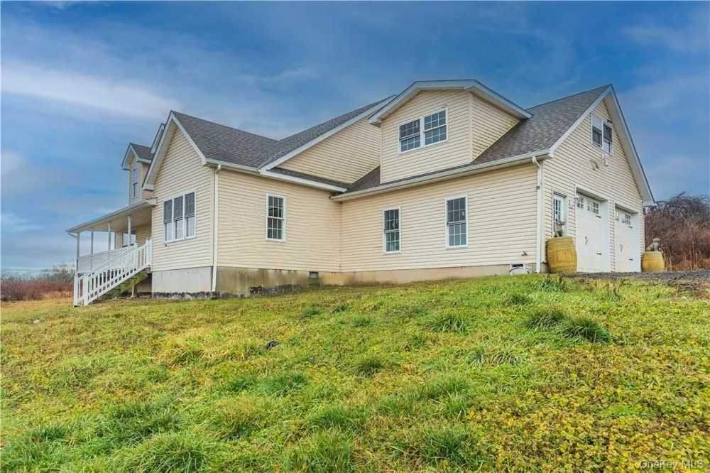 66 Mulberry Lane Milton, NY 12547