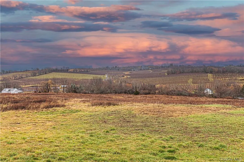 66 Mulberry Lane Milton, NY 12547