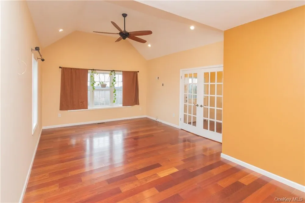 66 Mulberry Lane Milton, NY 12547