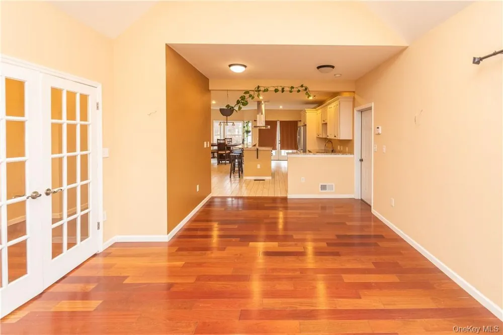 66 Mulberry Lane Milton, NY 12547