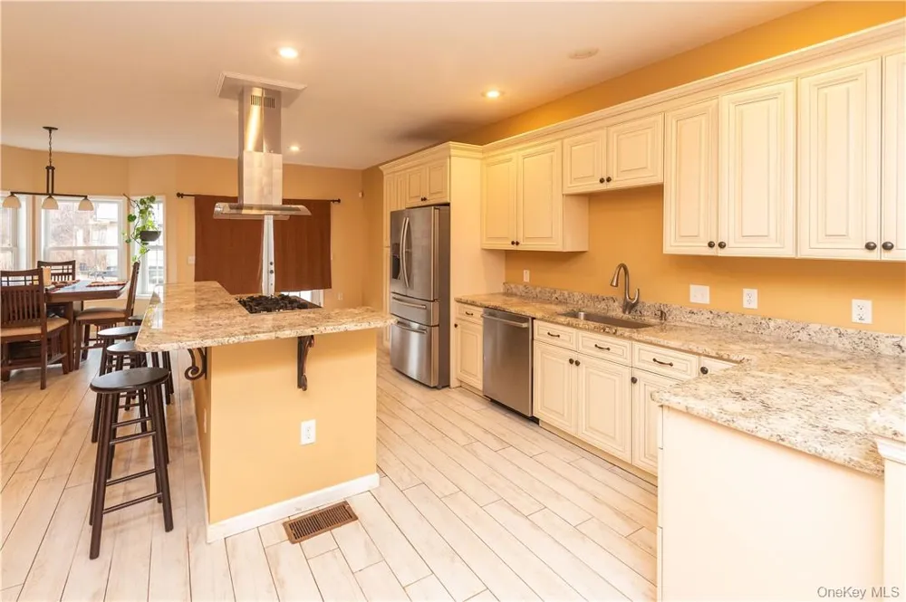 66 Mulberry Lane Milton, NY 12547