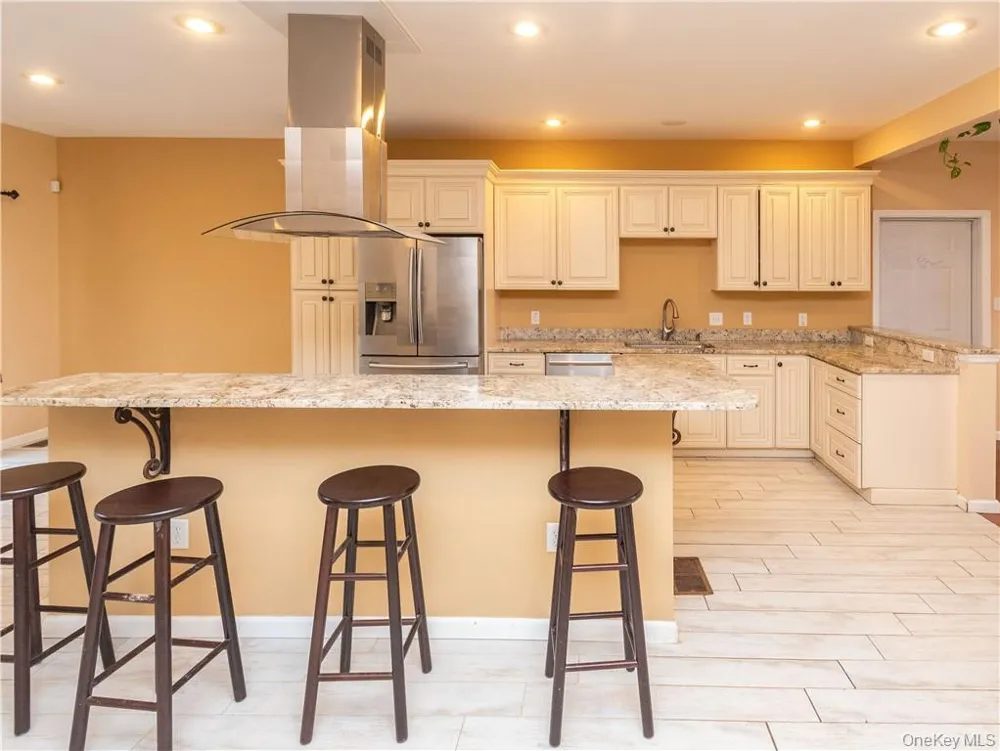 66 Mulberry Lane Milton, NY 12547
