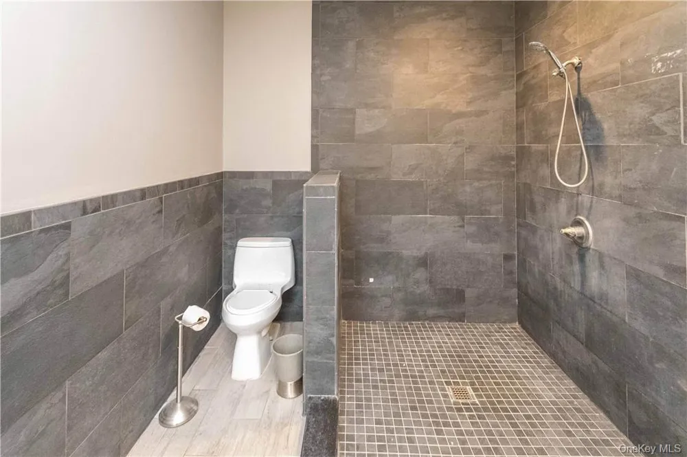 66 Mulberry Lane Milton, NY 12547