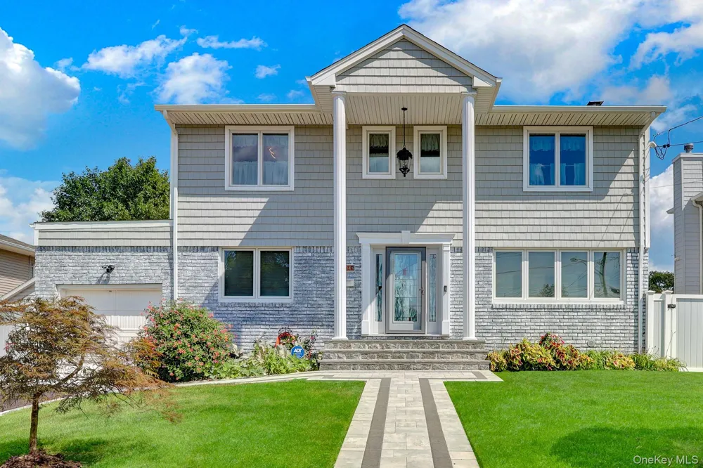 204 Bayview Avenue Massapequa, NY 11758