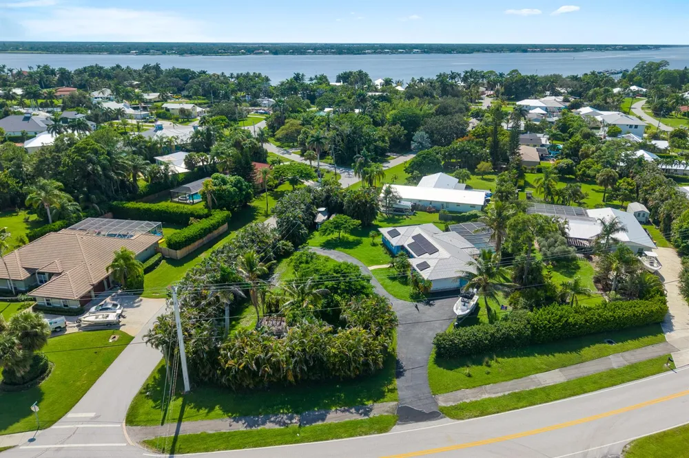 1703 NW SHORE TERRACE Stuart, FL 34994