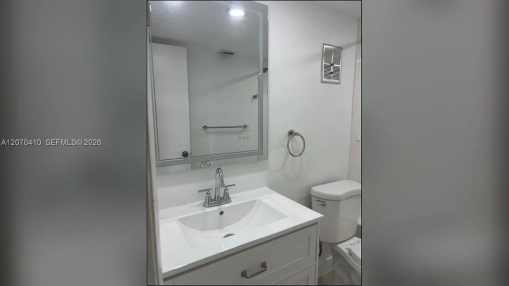 7500 NW 17 St #107 Plantation, FL 33313
