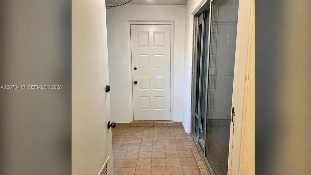 7500 NW 17 St #107 Plantation, FL 33313