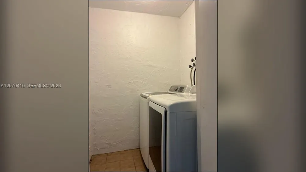 7500 NW 17 St #107 Plantation, FL 33313
