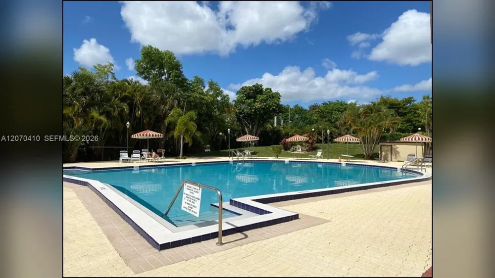 7500 NW 17 St #107 Plantation, FL 33313