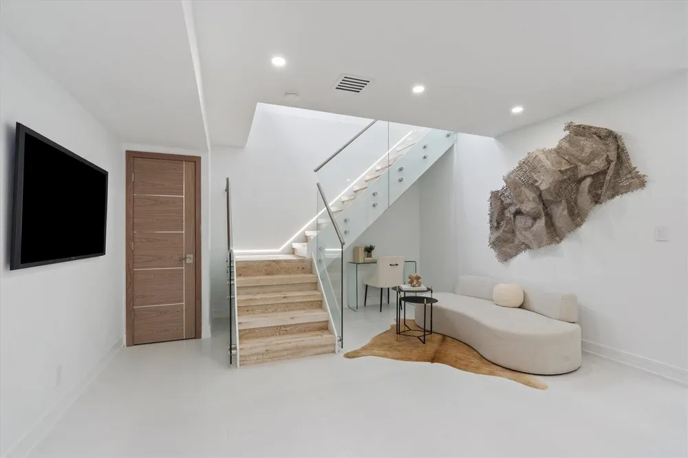 440 NW 11TH AVENUE Boca Raton, FL 33486