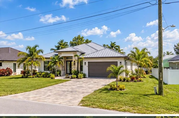 623 NE 7TH TERRACE Cape Coral, FL 33909