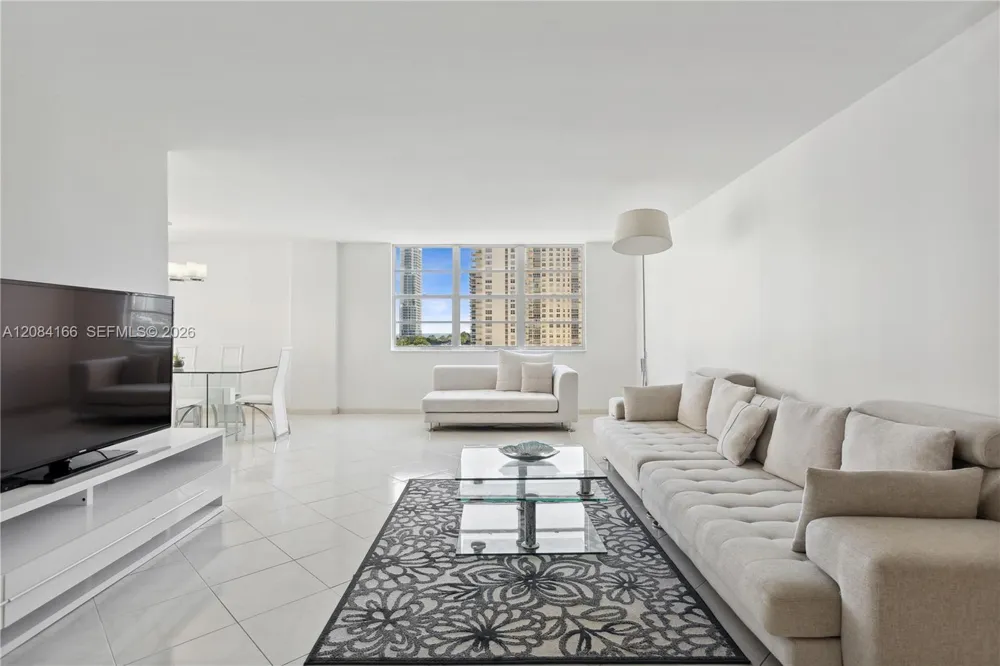 250 174th St #605 Sunny Isles Beach, FL 33160
