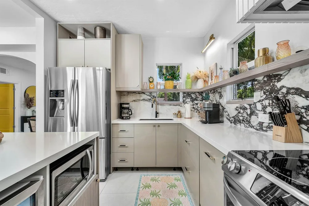 525 WESTWOOD ROAD West Palm Beach, FL 33401