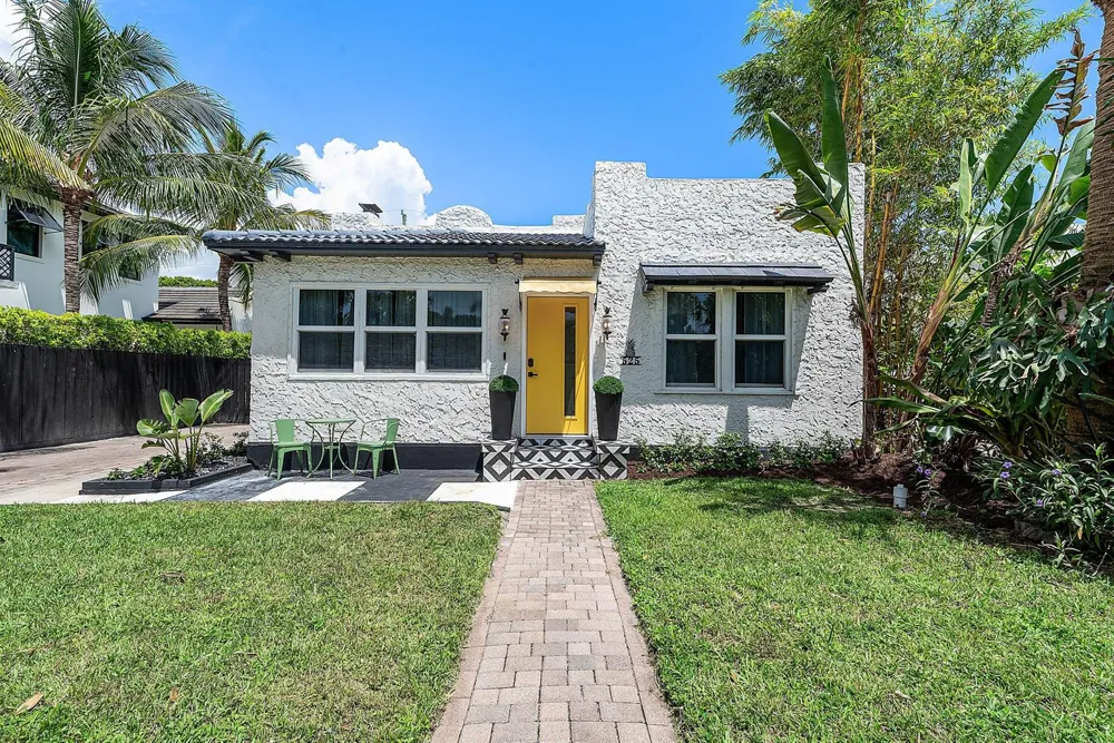 525 WESTWOOD ROAD West Palm Beach, FL 33401