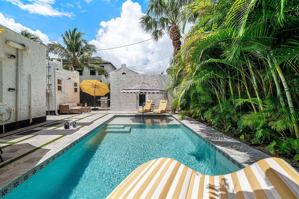 525 WESTWOOD ROAD West Palm Beach, FL 33401