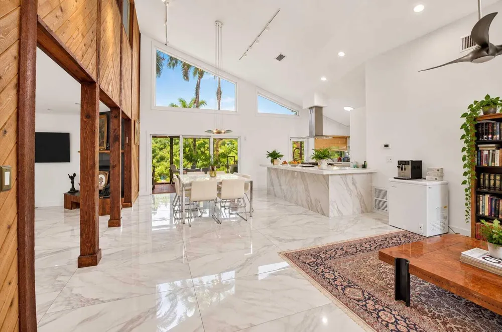 4121 NW 5th Avenue Boca Raton, FL 33431