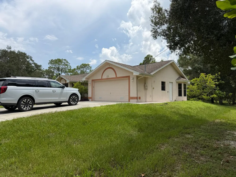 3260 72ND AVENUE NE Naples, FL 34120