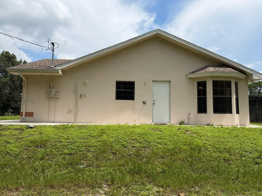 3260 72ND AVENUE NE Naples, FL 34120