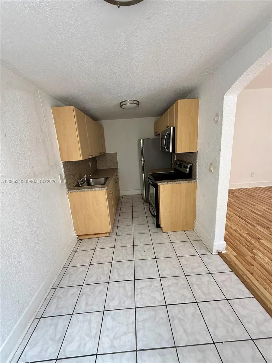 1319 Meridian Ave #108 Miami Beach, FL 33139