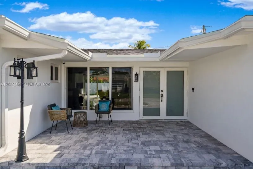 1950 NE 208th Ter Miami, FL 33179