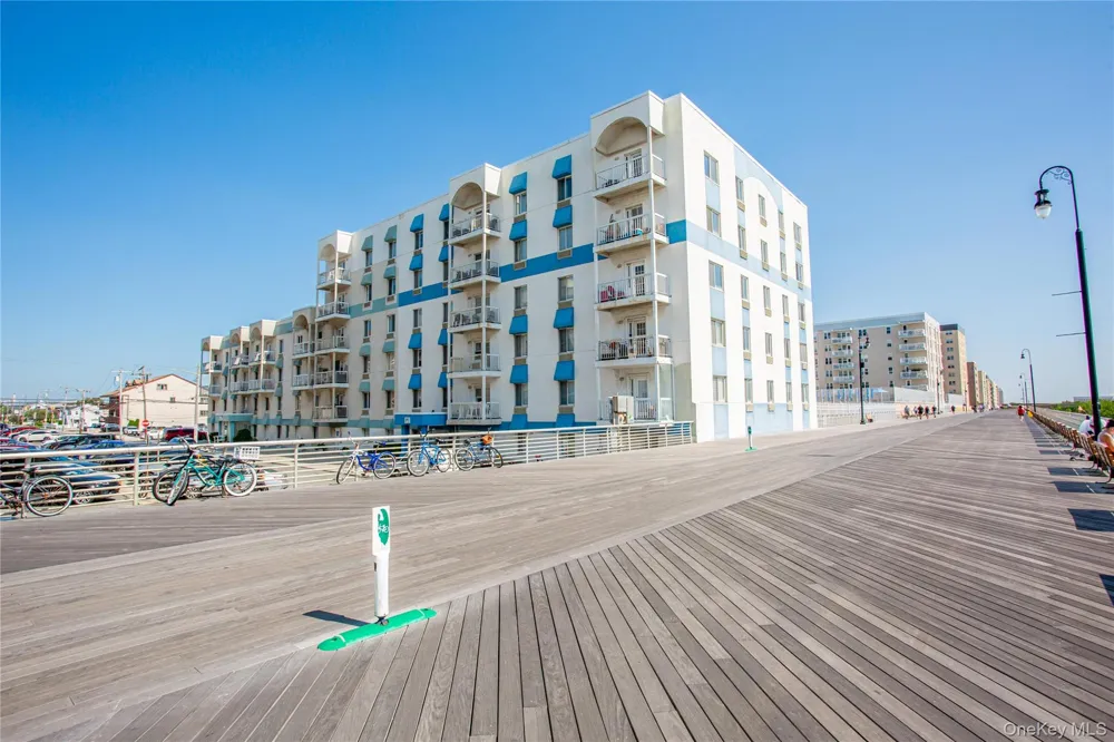 10 Franklin Boulevard #205 Long Beach, NY 11561