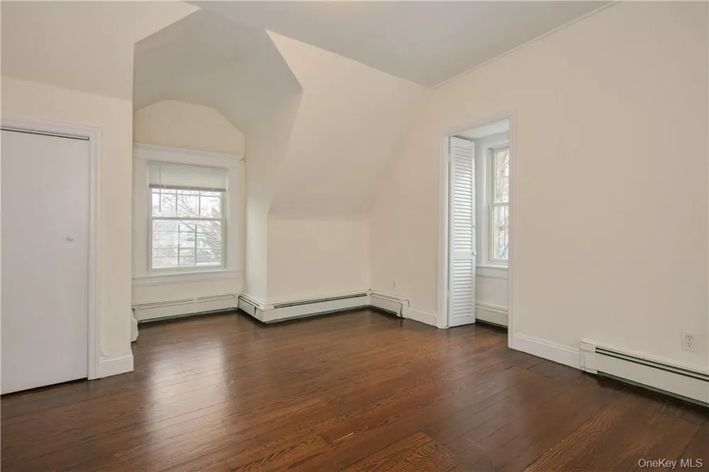 270 W 261 STREET #3rd floor Bronx, NY 10471