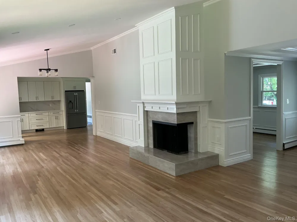 19 MICHAELS LANE Old Brookville, NY 11545