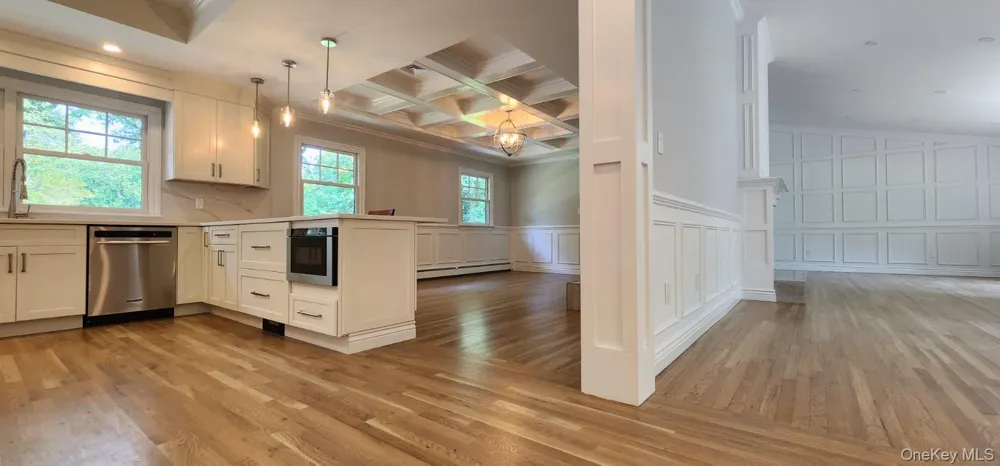 19 MICHAELS LANE Old Brookville, NY 11545