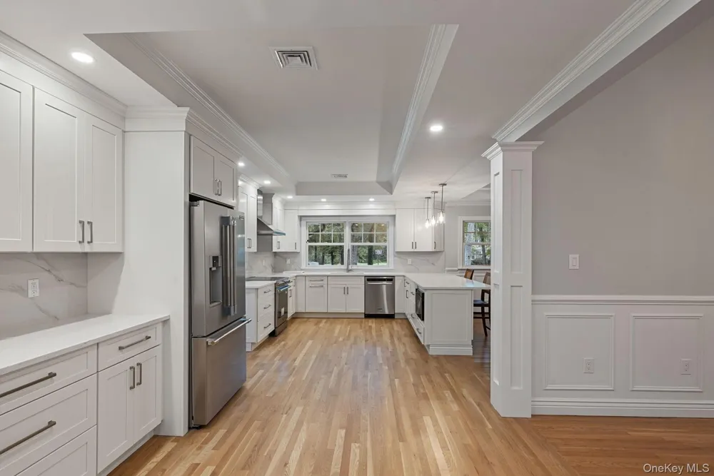 19 MICHAELS LANE Old Brookville, NY 11545