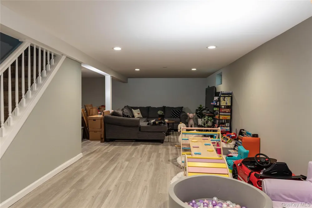 5 Norwalk Lane Selden, NY 11784