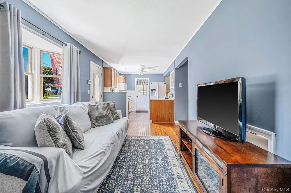 152 Grand Avenue Shirley, NY 11967