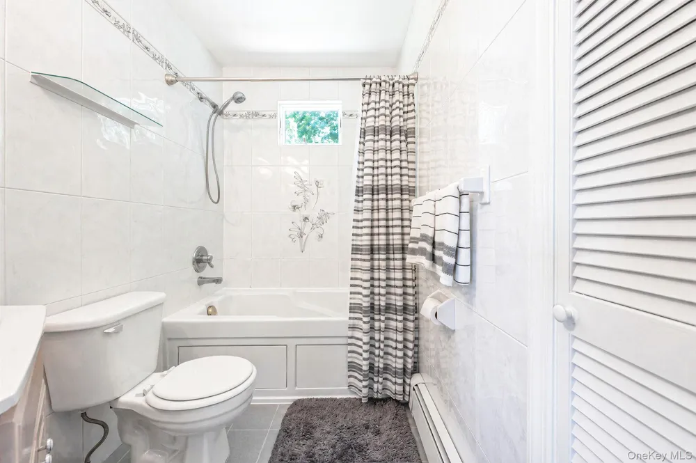 152 Grand Avenue Shirley, NY 11967
