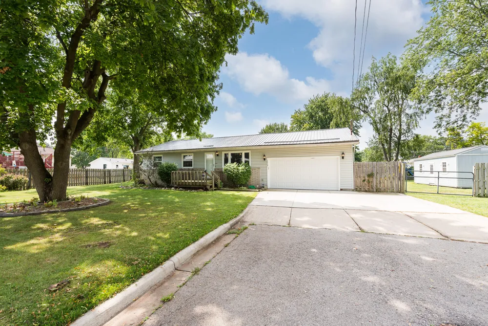 1114 Jane Street Tecumseh, MI 49286