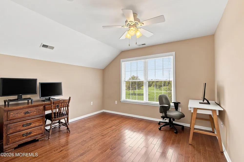 43 Oxford Circle Southampton, NJ 08088