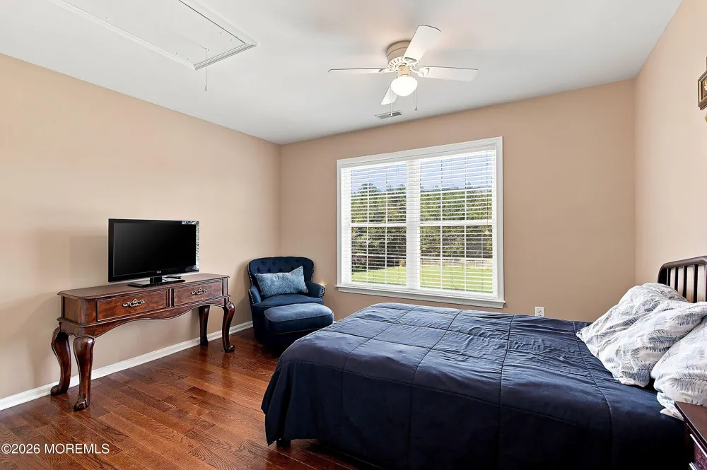 43 Oxford Circle Southampton, NJ 08088