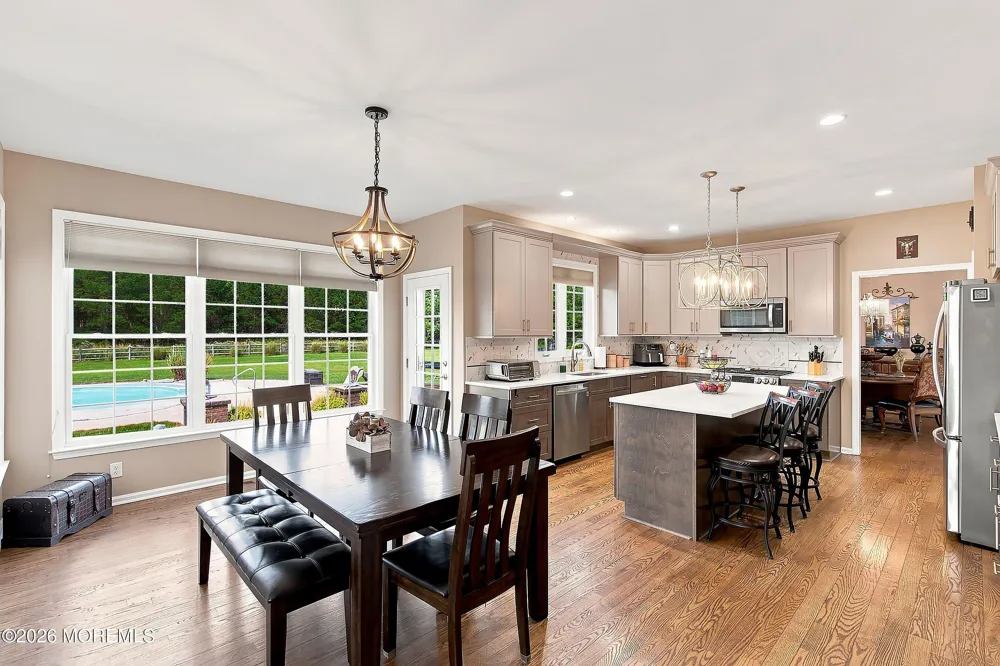 43 Oxford Circle Southampton, NJ 08088