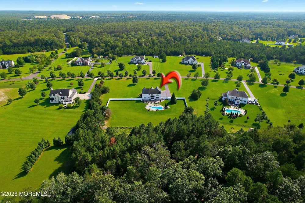 43 Oxford Circle Southampton, NJ 08088