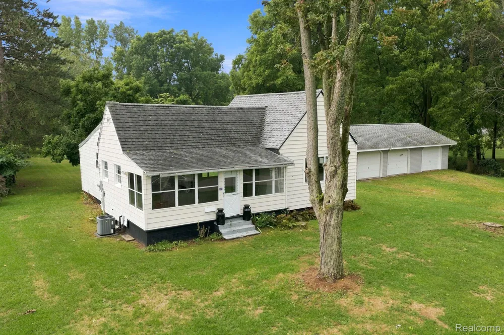 115 W State Street Croswell City, MI 48422