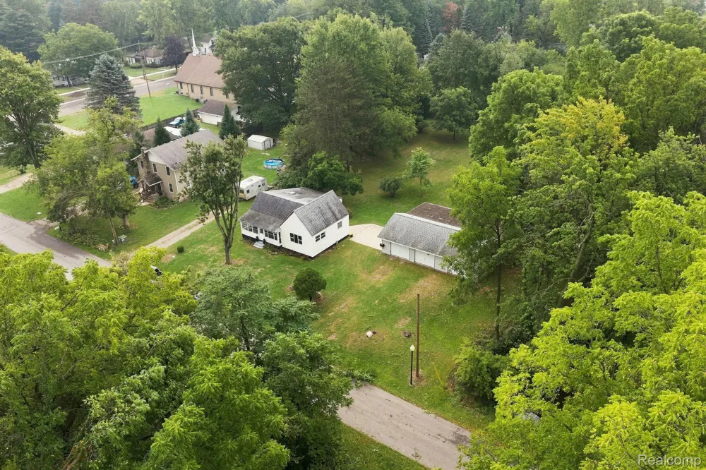 115 W State Street Croswell City, MI 48422