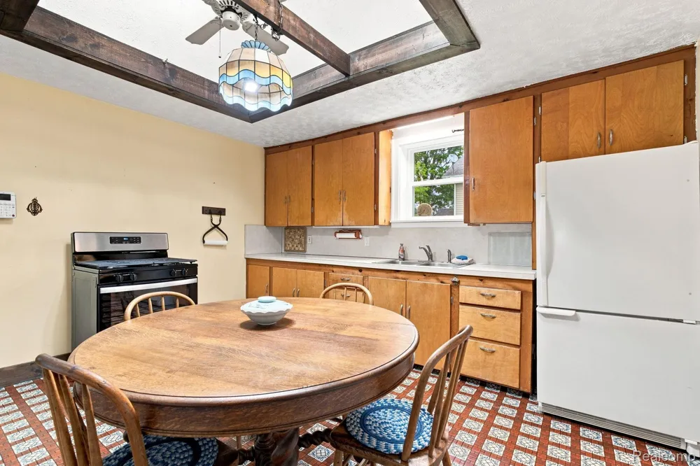 115 W State Street Croswell City, MI 48422