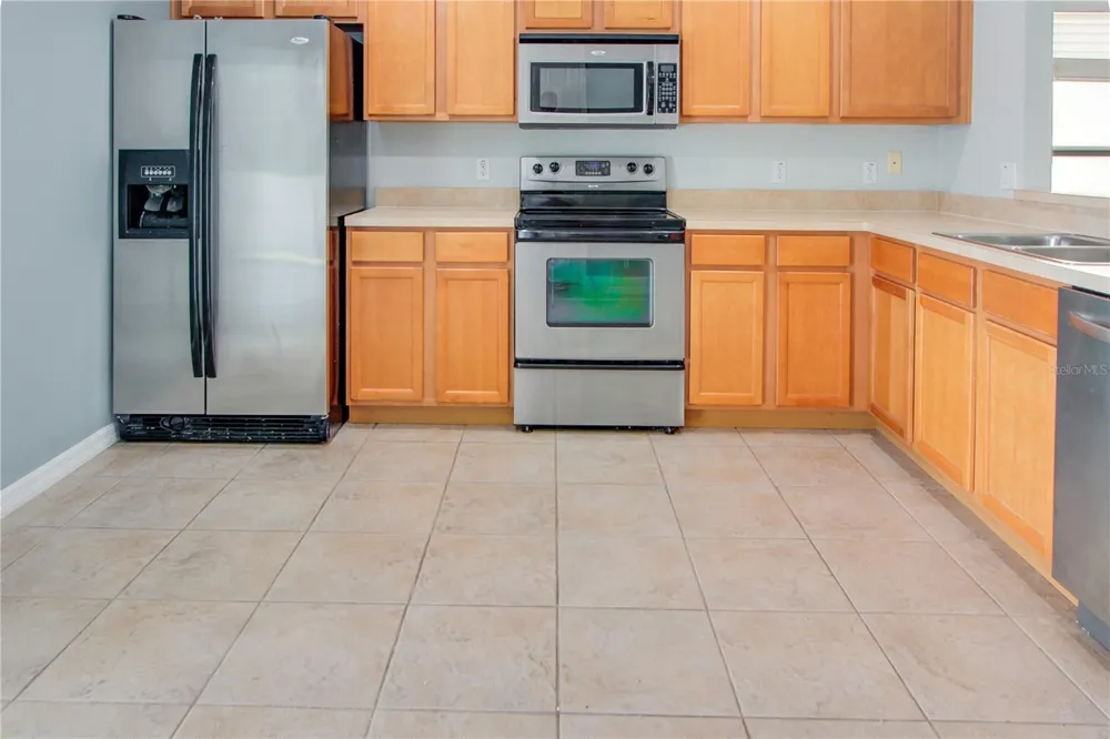 2257 MARTINS RUN Tavares, FL 32778