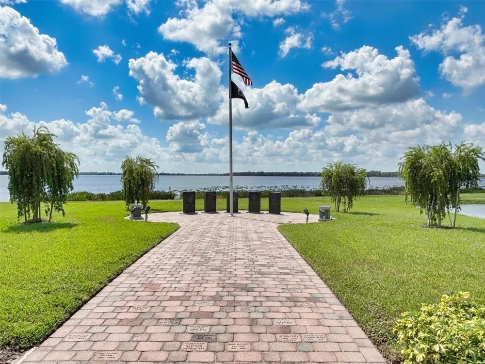 4195 MUIRFIELD LOOP Lake Wales, FL 33859