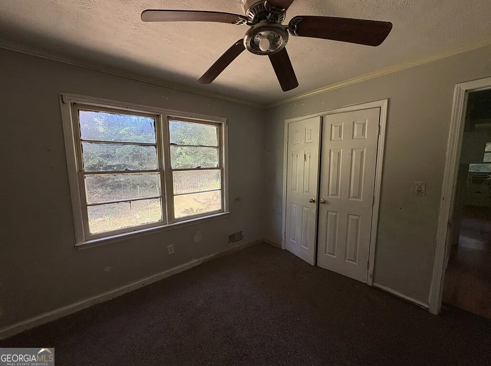 7126 Pineview DR Covington, GA 30014