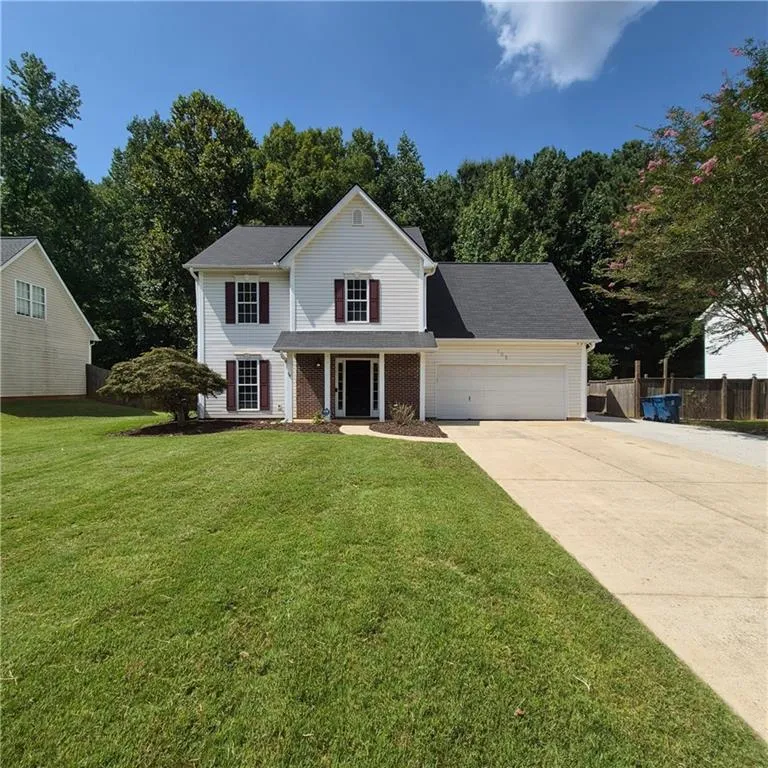 709 Sunny Field Lane Lawrenceville, GA 30043