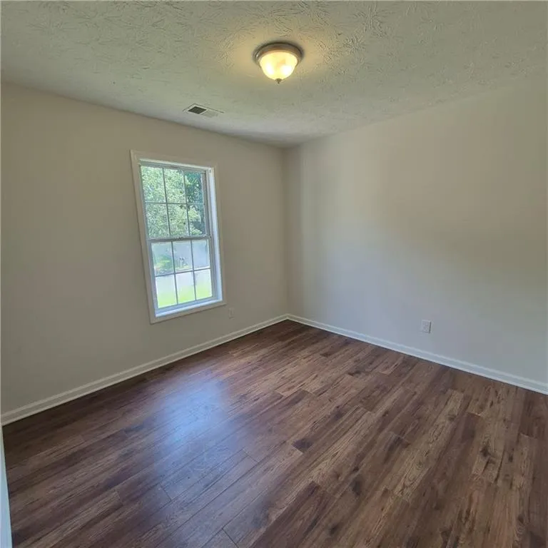 709 Sunny Field Lane Lawrenceville, GA 30043