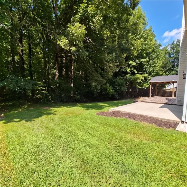 709 Sunny Field Lane Lawrenceville, GA 30043