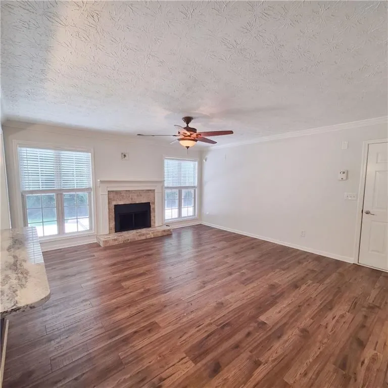 709 Sunny Field Lane Lawrenceville, GA 30043