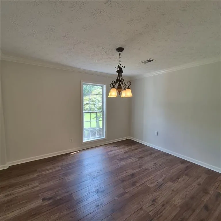 709 Sunny Field Lane Lawrenceville, GA 30043