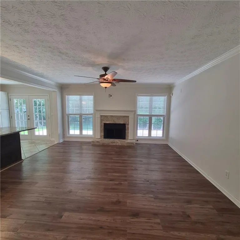 709 Sunny Field Lane Lawrenceville, GA 30043